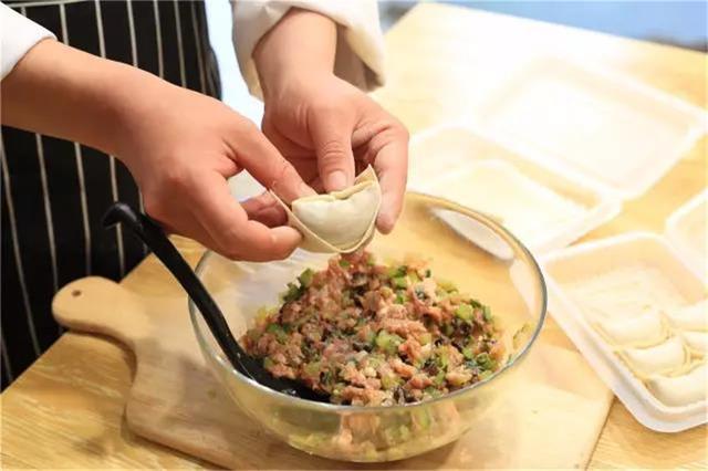 [餐飲加盟連鎖]清淡又美味的黃瓜鮮肉餛飩讓你吃過癮