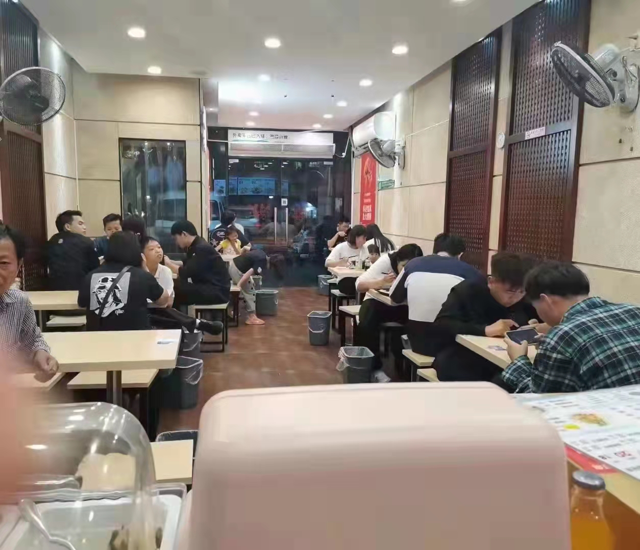 如意餛飩店生意好不好？還需要自己的努力！