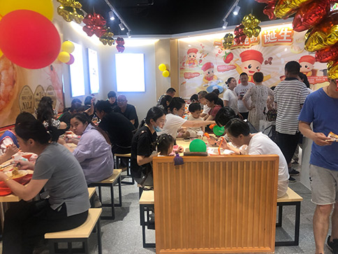 熱烈祝賀如意餛飩無錫宜興寶龍廣場(chǎng)店盛大開業(yè)！